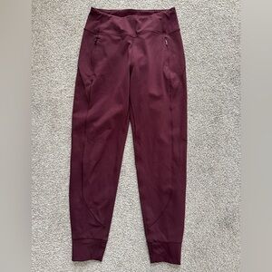 Athleta Rainier Joggers, size XS, like new excellent condition, Spiced Cabernet